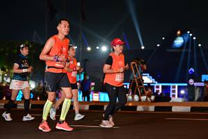BIB: 230, 28277
                            <button type="button" onclick="openModal(15106871)" class="btn btn-primary btn-sm float-right btn-popup" data-toggle="modal" data-target=".modal-high-quality">
                        <i class="fas fa-shopping-cart"></i> Add to Cart
                    </button>
                                            <button type="button" onclick="isThisMe(15106871, true)" class="btn btn-success btn-sm float-right btn-popup btn-isme hidden" data-toggle="tooltip" data-placement="bottom" title="นี่คือรูปของคุณใช่ไหม คลิกที่นี่เพื่อเอาเข้าอัลบั้ม">
                        <i class="fas fa-plus"></i> Add to album
                    </button>
                    <button type="button" onclick="isThisMe(15106871, false)" class="btn btn-warning btn-sm float-right btn-popup btn-isnotme hidden">
                        <i class="fas fa-ban"></i> Remove from album
                    </button>